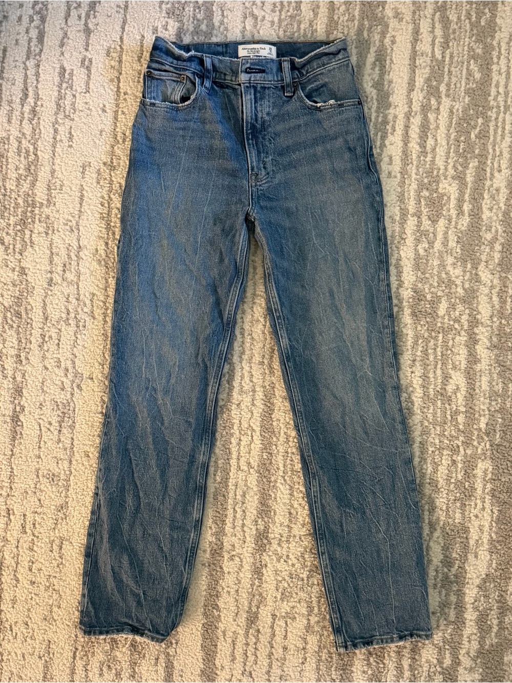 Abercrombie & Fitch 90s Straight Ultra High Rise Size 25 Short